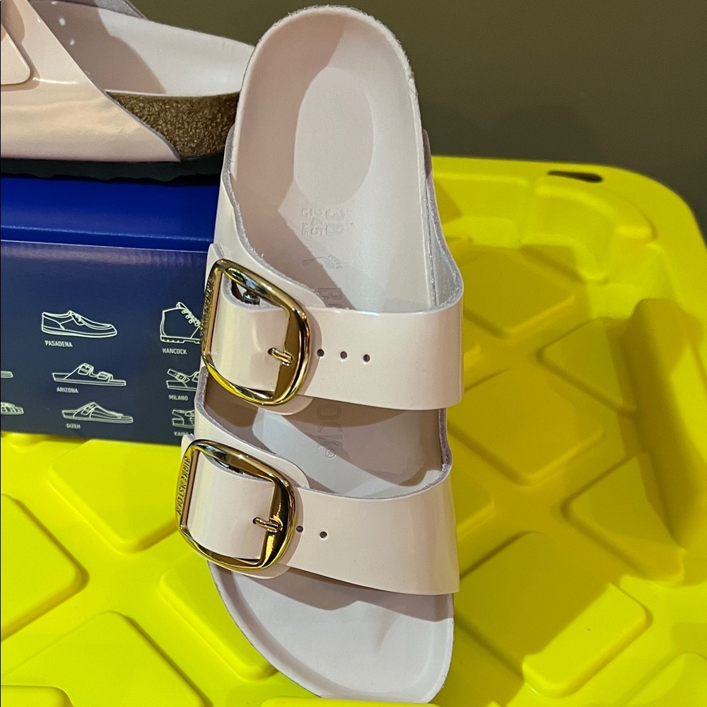 Birkenstock Arizona Big Buckle High Shine Sandals Light Rose Sz 38 NEW - Picture 3 of 12